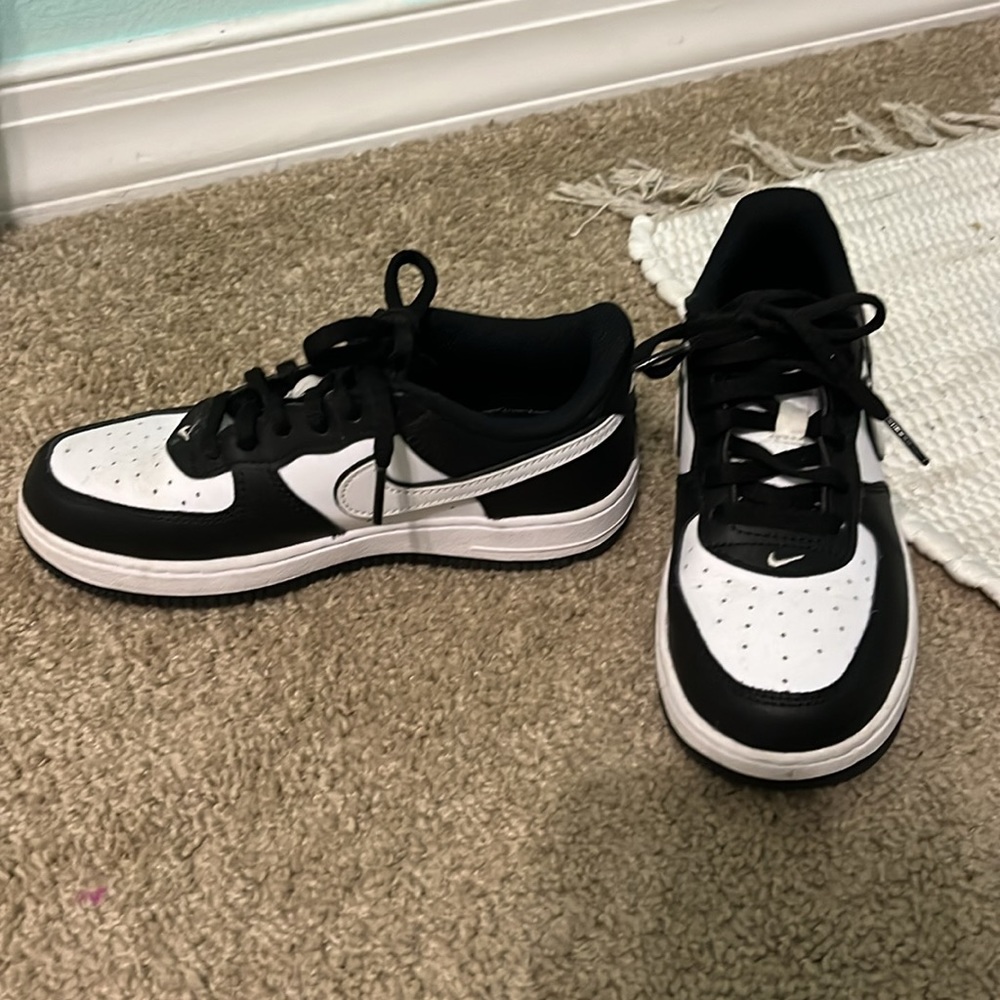 Nike panda dunks - Picture 2 of 2
